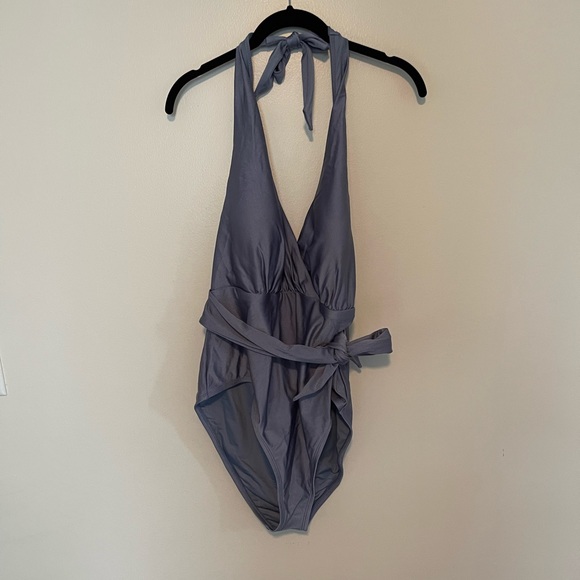NWT Lesly V-Neck Halter Belt Plus Size One Piece Swimsuit | Size 3XL - Picture 3 of 8